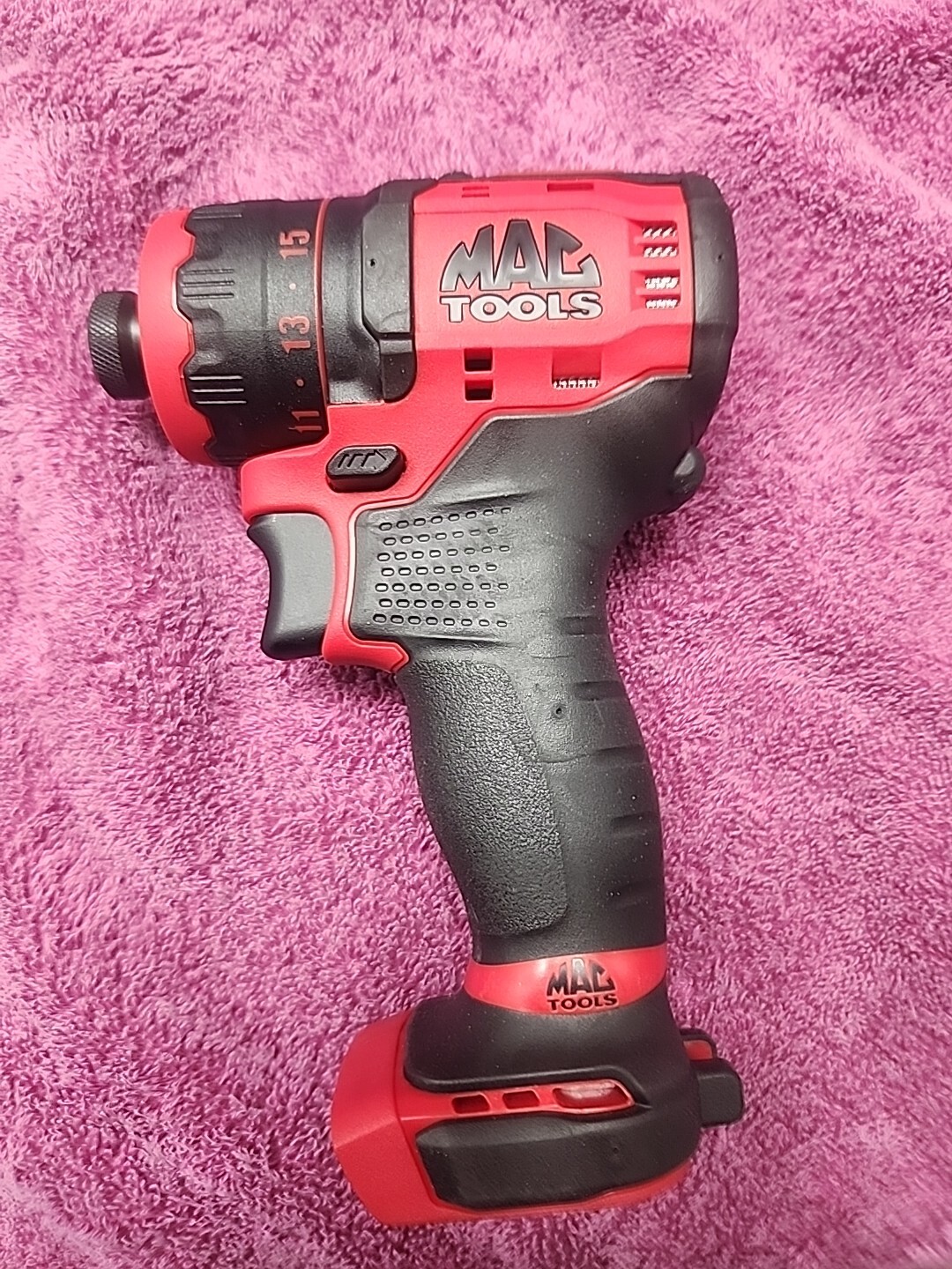 Mac tools twelve volt Brushless Screwdriver mcf601