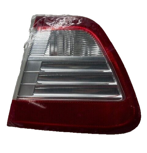 Genuine Ford 6N7Z-13404-BA Passenger Right Tail Light Lid Mounted 06-09 SKU27
