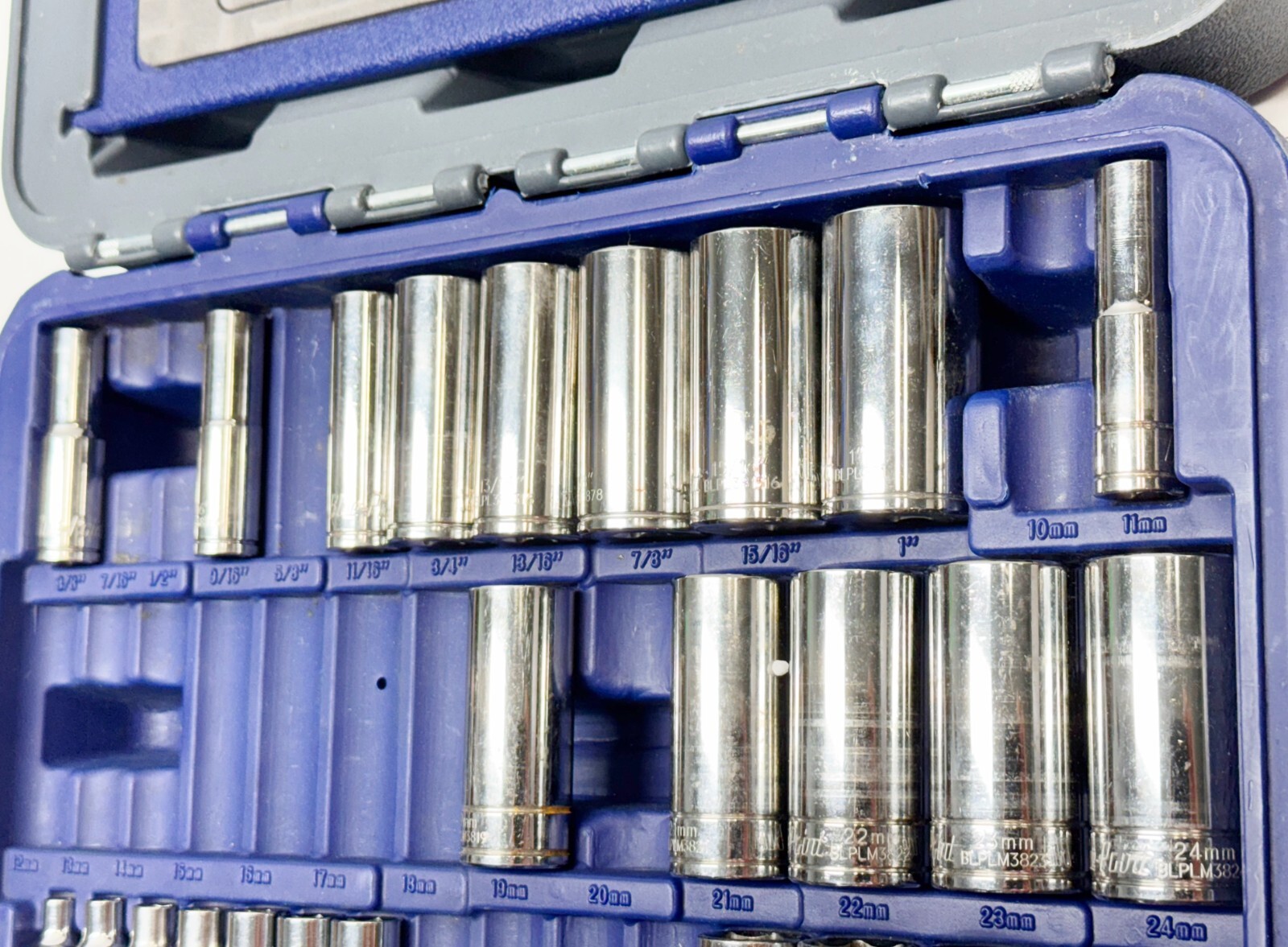 81/155 Pieces Blue-Point BLPGSSC155 Combination Drive SAE/ Metric 155 pc General