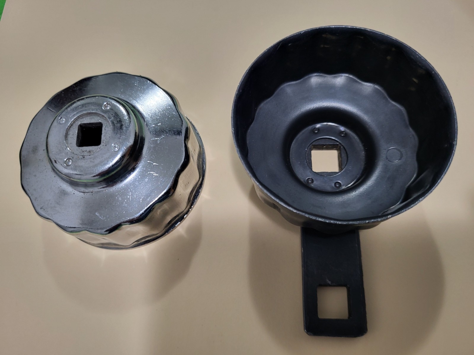 Oil Filter Socket Wrench Blue-Point #YA-990-3 1/2Dr And Vector #17002 3/8Dr USA