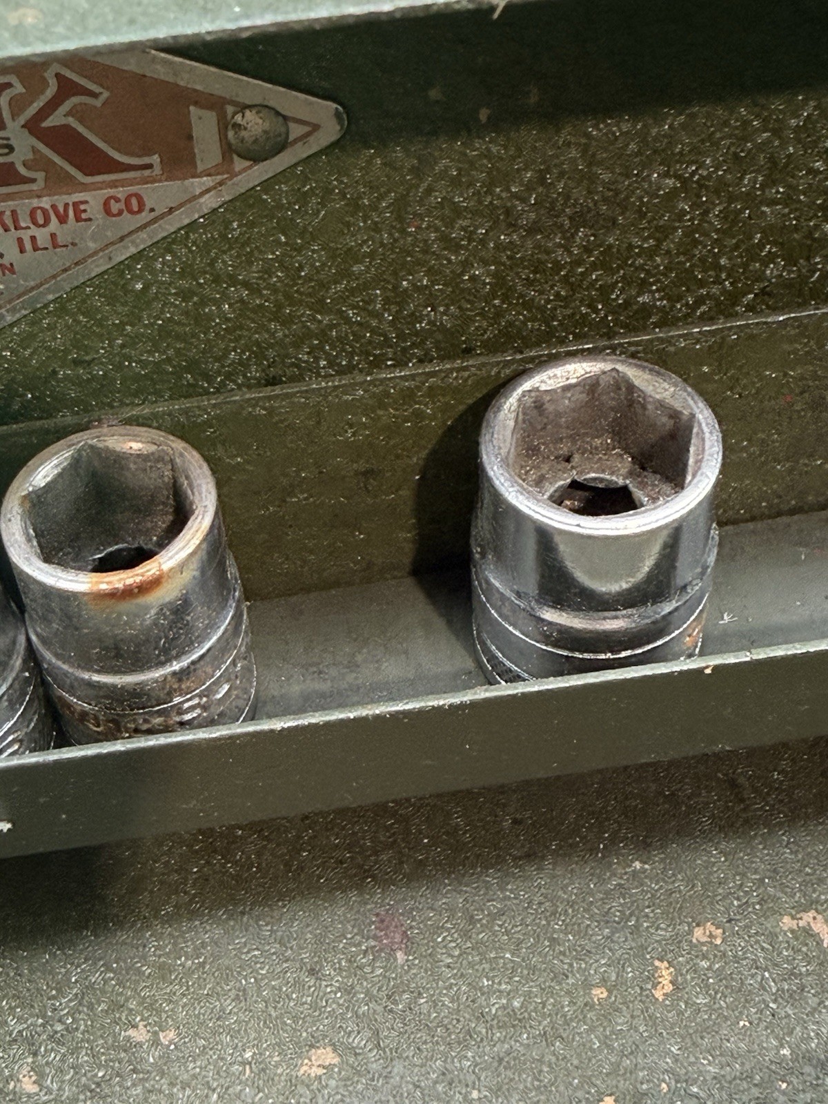 Vintage SK Tools 1/4” Drive 8 Sockets With Steel Metal Case Diamond E4