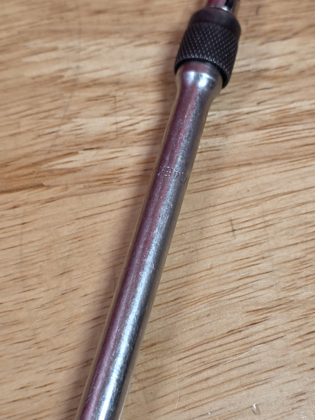 MAC Tools M14EKLQ 14″ Long 1/4″ Drive Knurled Locking Extension