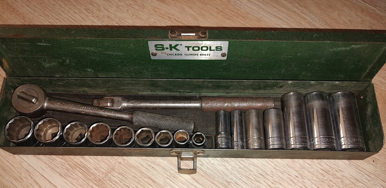 Vintage SK TOOLS 3/8″ Drive Socket Set 18pc W/ Metal Box USA S-K