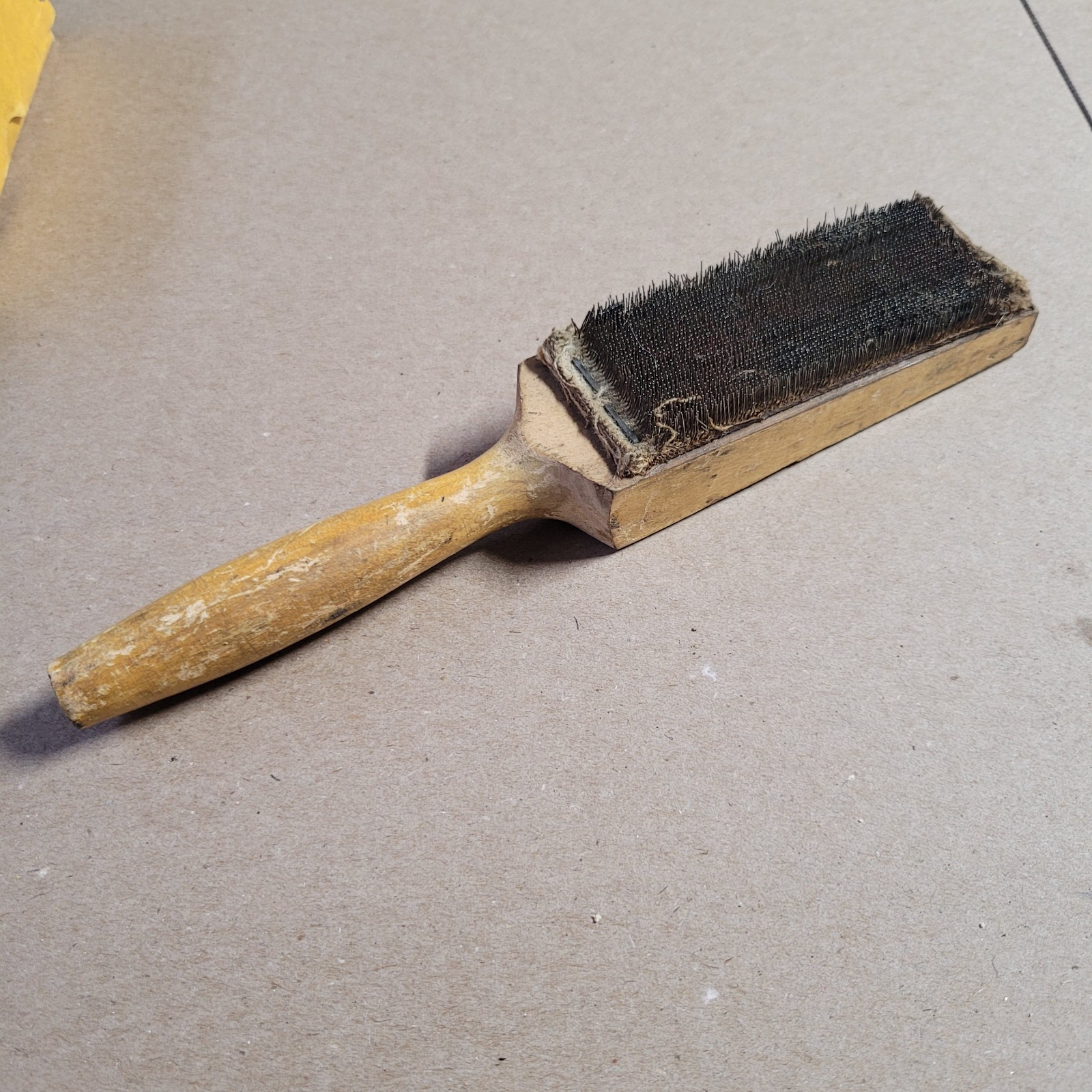 RARE Cummins Engine Specialty Tool Cup Cleaning Fine Metal Wire Brush Card File