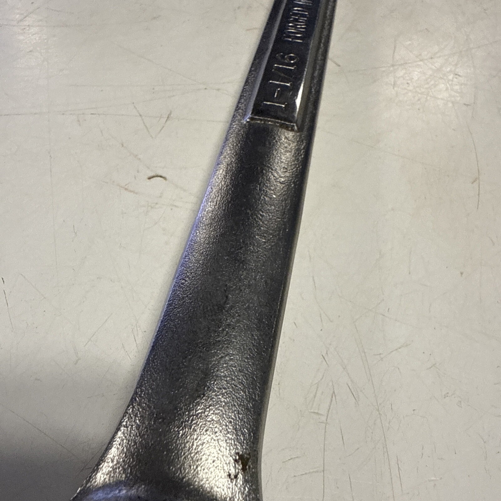 Craftsman Tools USA 1-1/16″ SAE Combintation Wrench 12 Point -VA- 44706 – T10