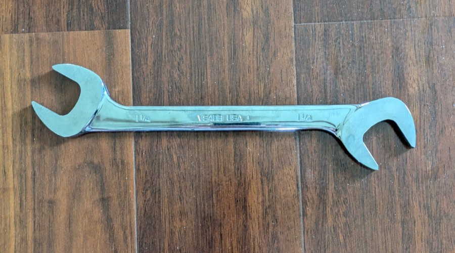 Snap On 1 1/4 SAE Open End 4-Way Angle Head Wrench VS40B