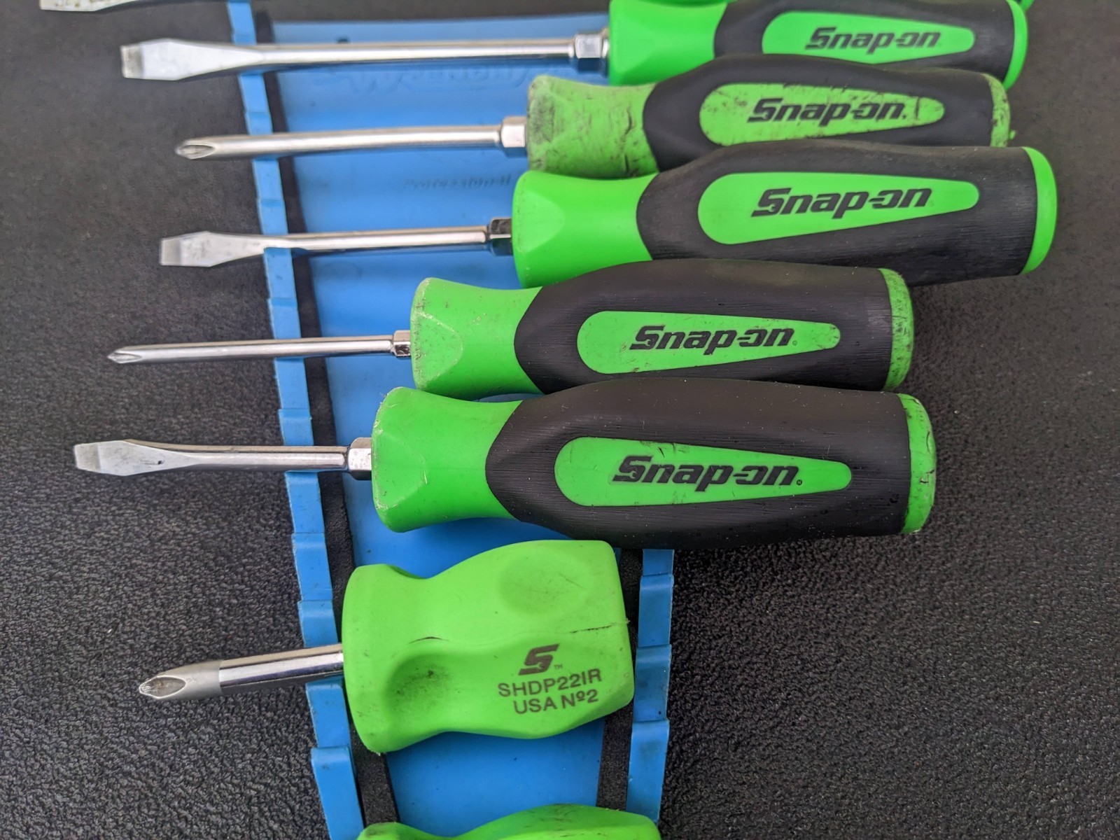 #bm480 Snap-On Tools GREEN 8 Piece Soft Grip Screwdriver Set SGDX80BG