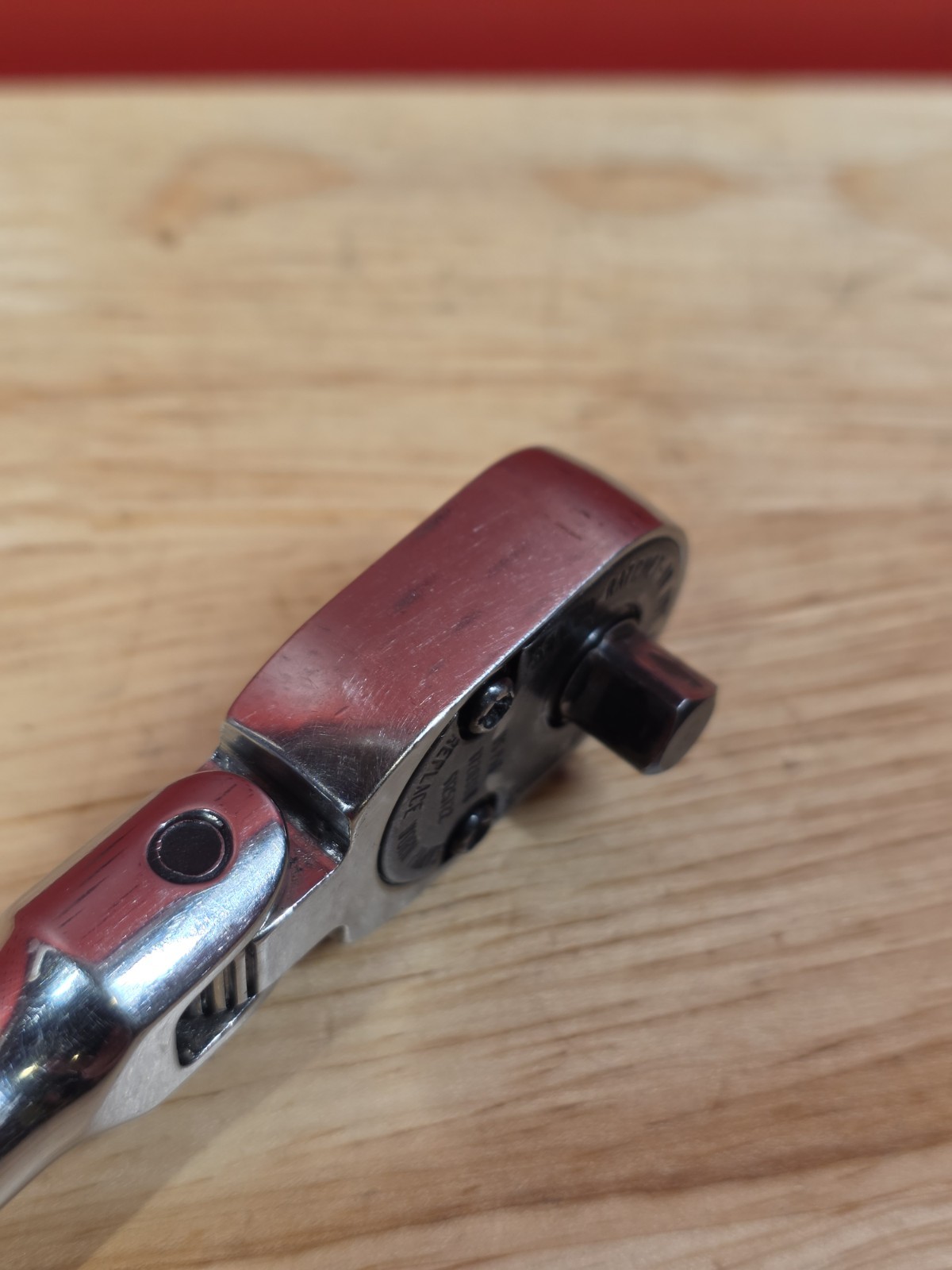 Snap-on THLX72 1/4″ Locking Flex Head Soft Grip Ratchet RED & Blue-Point Spinner