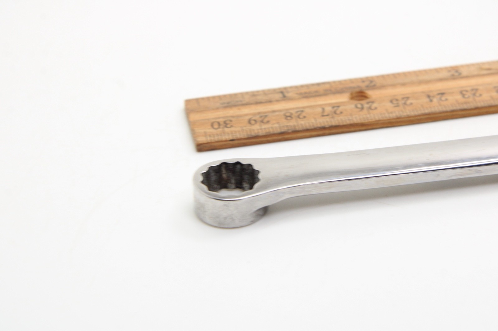 Snap-on XDHFM1314 13x14mm 12 Pt. Metric 0° Offset Box Wrench 11″ Long USA