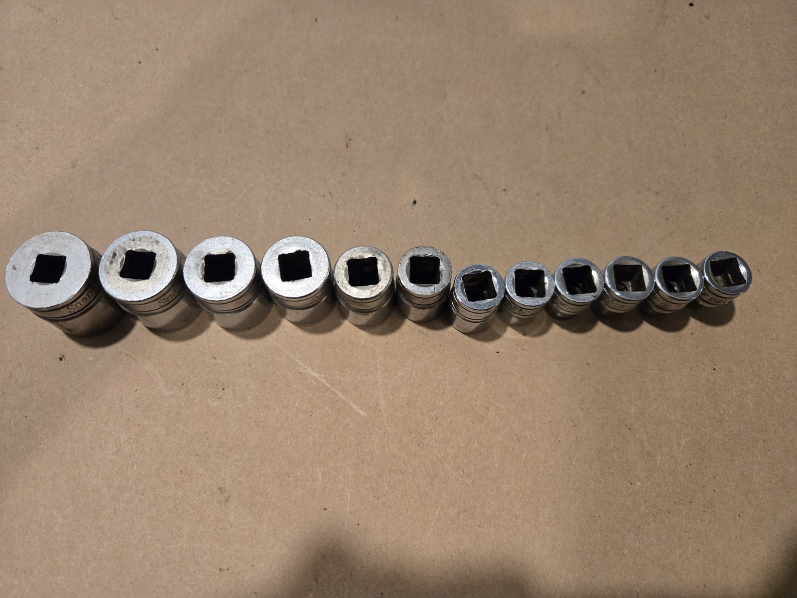Snap On 3/8″ Drive 1/4″-7/8″ 12PT SAE Shallow Chrome Sockets With Rack USA