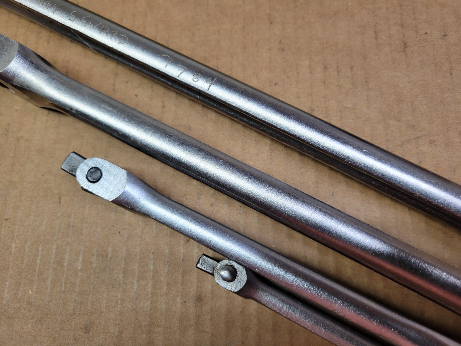 Craftsman USA 4-Piece Breaker Bar Set 1/4 + 3/8 + 1/2″ + 1/2″ long