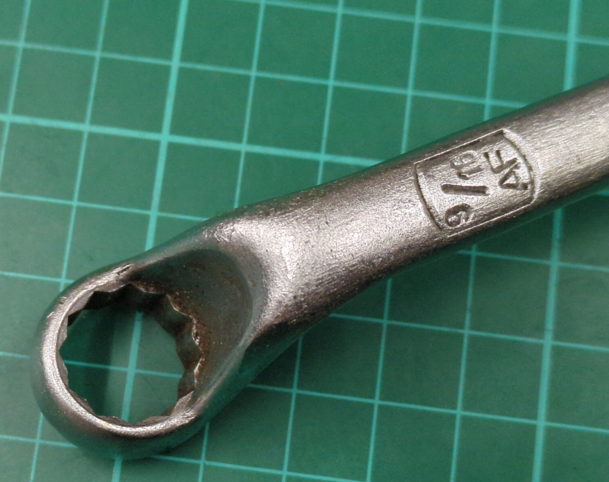 Vintage ELORA No.110 9/16″ x 5/8″ AF Offset Ring Spanner, Made In West Germany