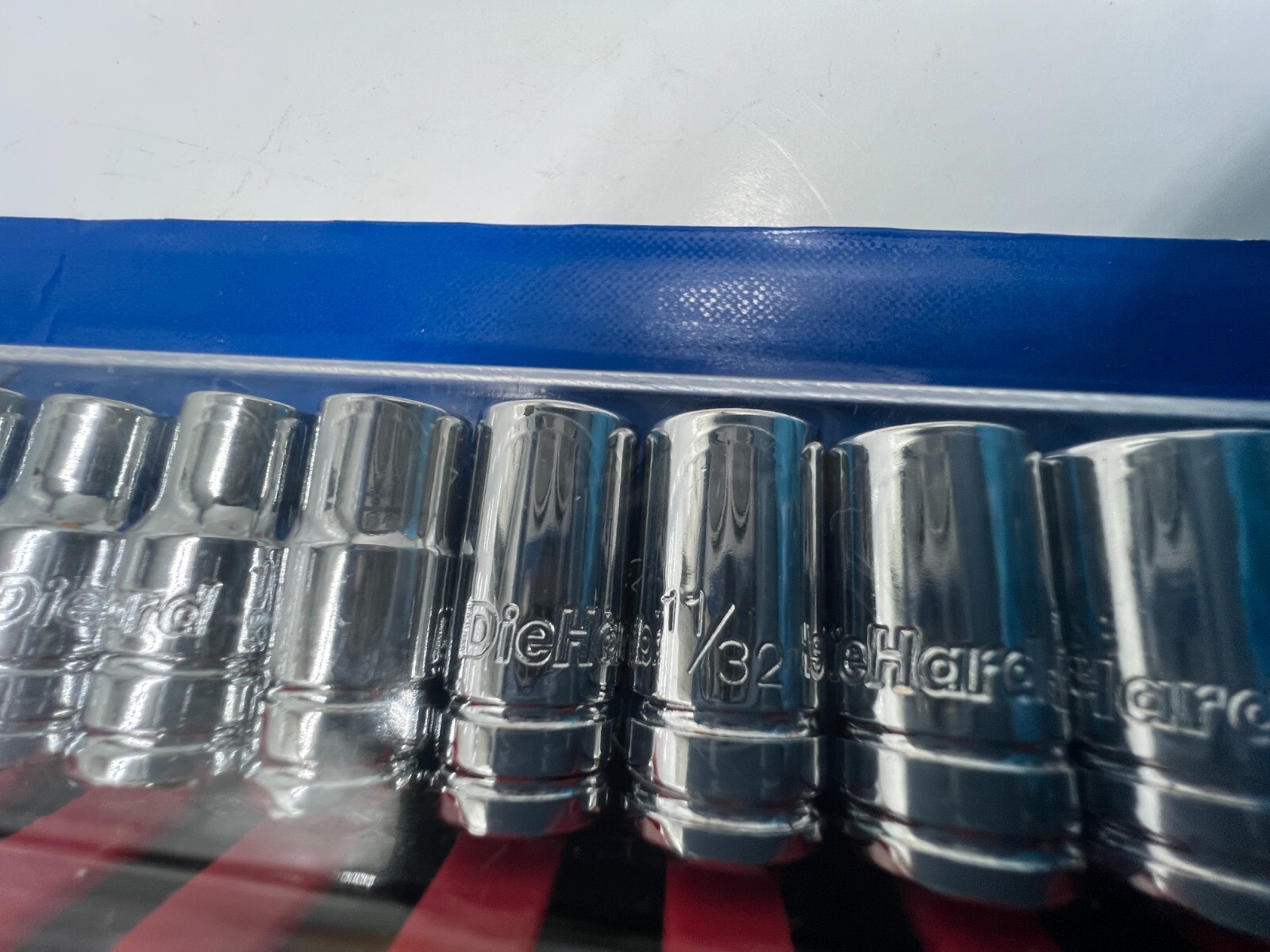 DieHard 9-Piece Socket DHP55244 SAE 1/4″ Drive 6-Point Off-Corner Loading