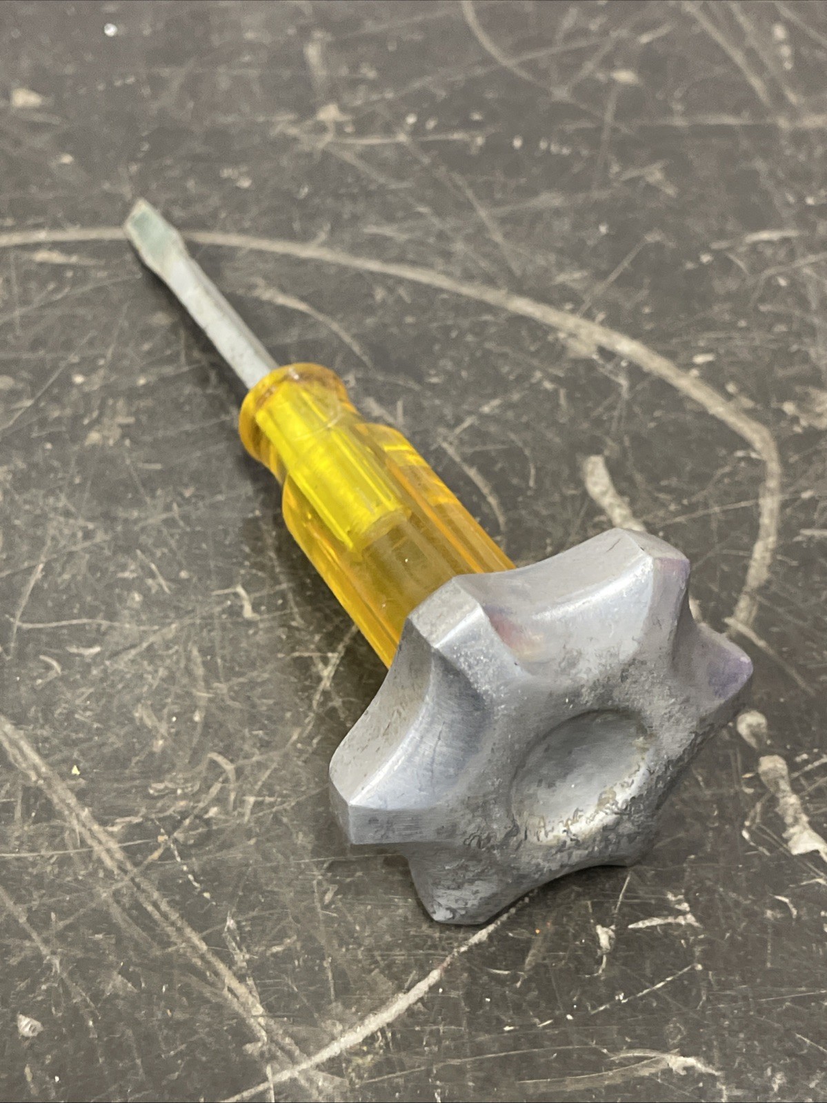 Kipton Industries Palm Grip 3/8″ Drive Ratchet w/ Palm Grip K-44 Screwdriver