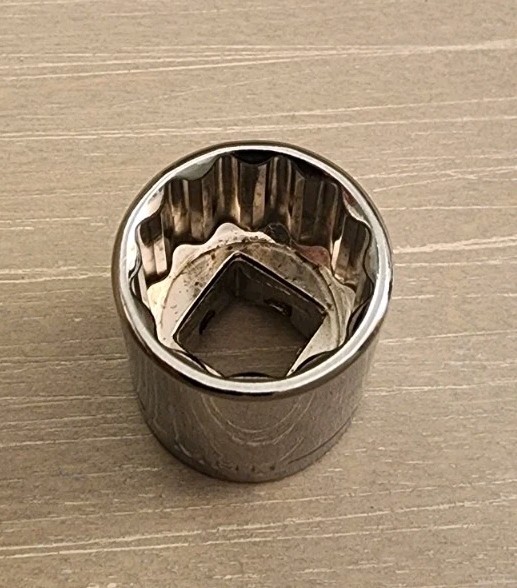 Craftsman 11/16″ Socket 12 Point 3/8” Drive S-AE 44336