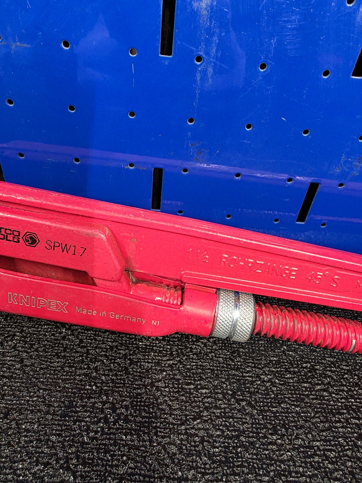 Matco Knipex SPW17 Red 17″ Swedish Pipe Wrench S-SHAPED Germany