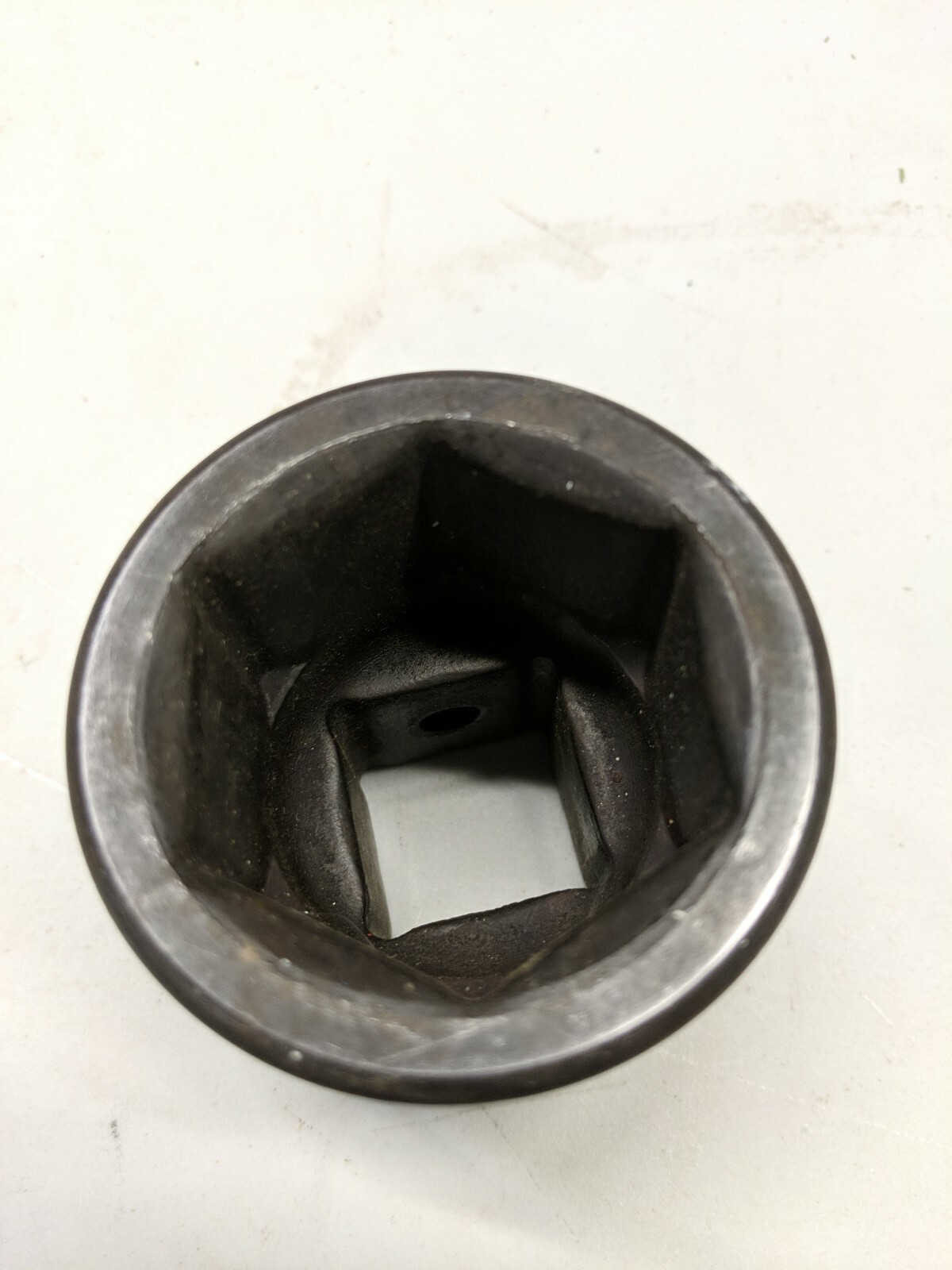 OZAT 1626M41 – 1″ Drive – 6 Point 1-5/8″-41mm Short Impact Socket Black