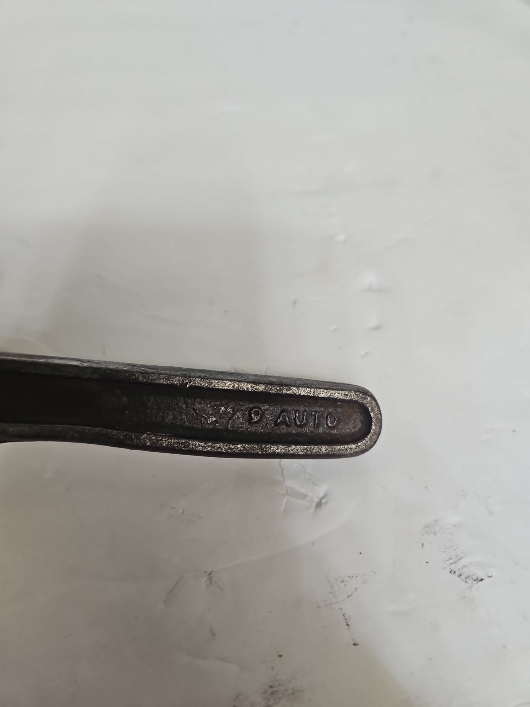 Vintage 9 In AUTO Adjustable Pipe Wrench 9″ Made In USA 9in Antique