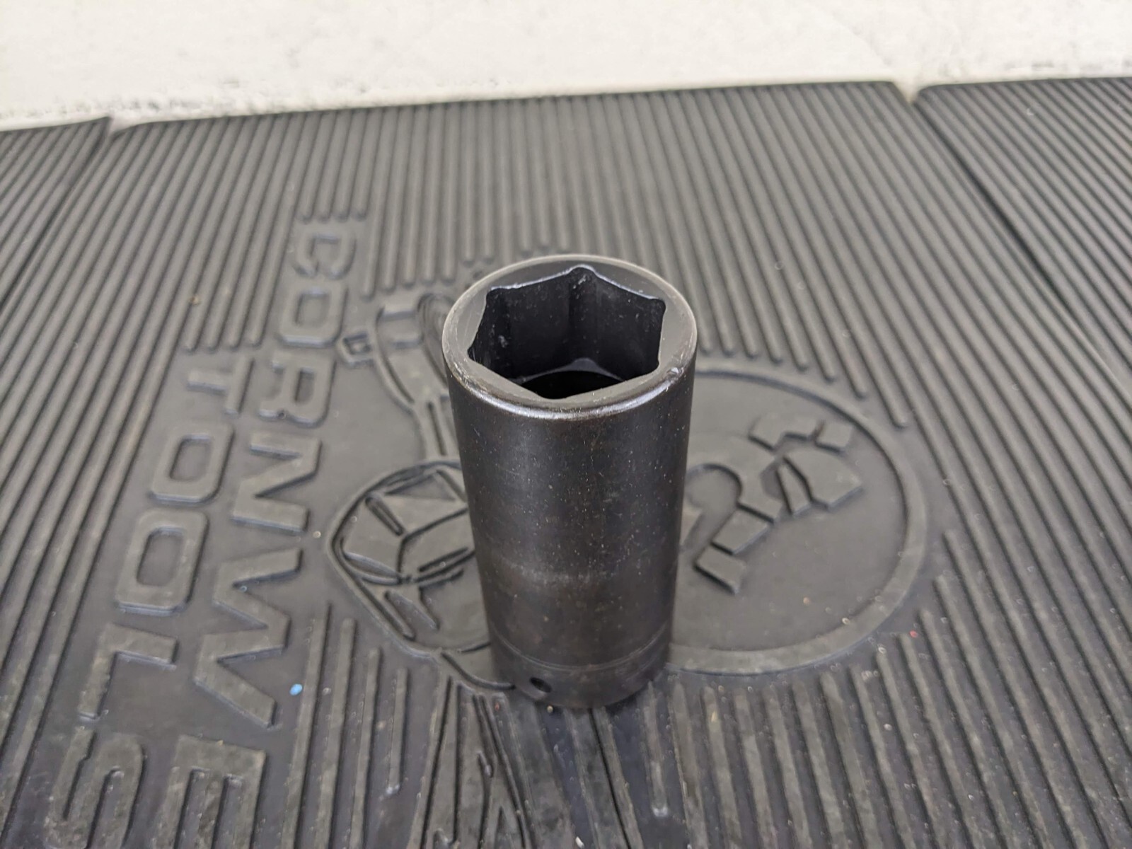 #bg910 Snap-on NEW SIMM300 USA 1/2″ Drive 6 Point 30mm Deep Impact Socket USA