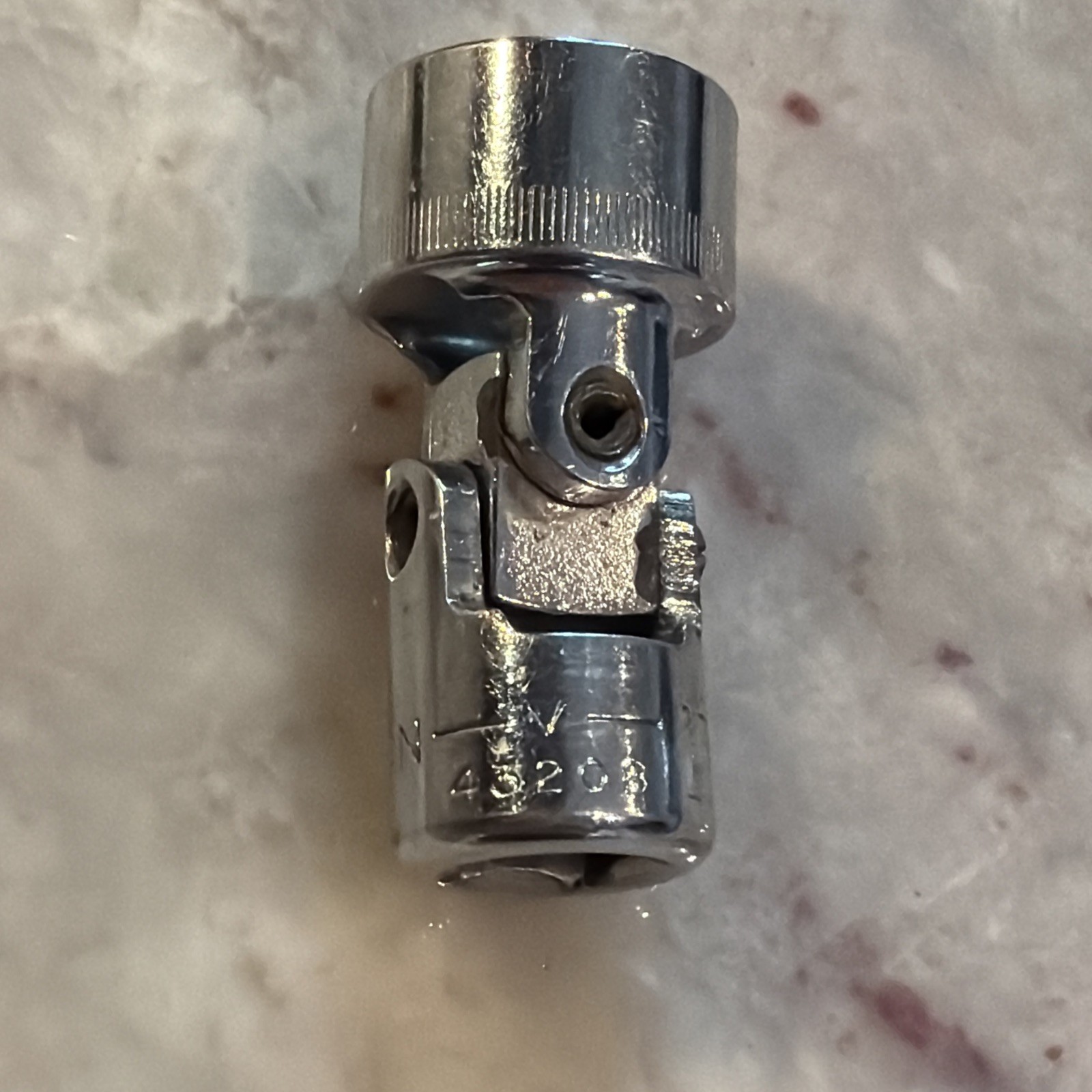 Craftsman 43208 17mm 3/8″ Drive 6 Point Chrome Swivel Universal Socket USA