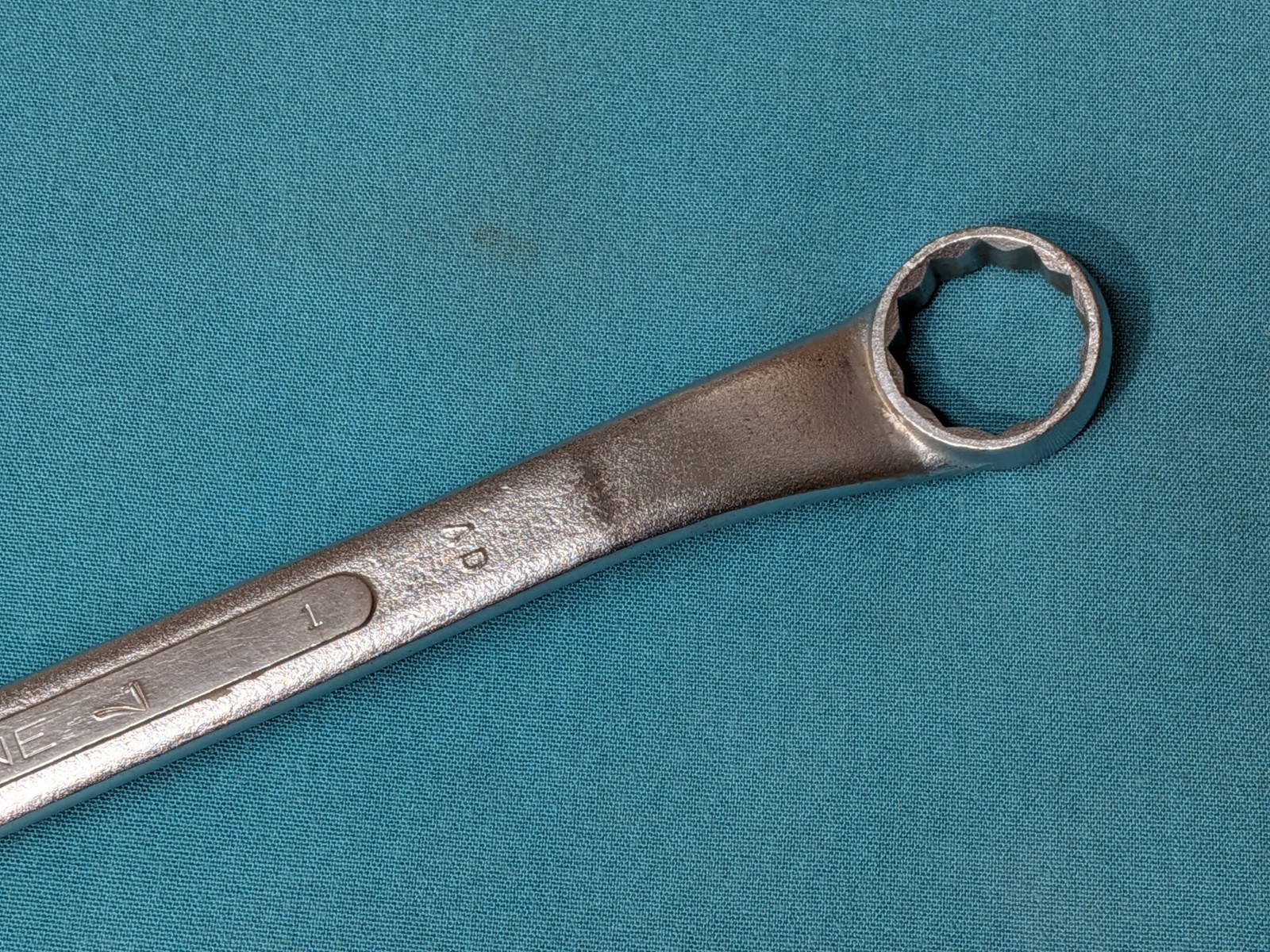 S-K Wayne # B-3032 12pt. Box End Wrench 1″ x 15/16″ x 15-1/2″ Vintage 1960’s Era