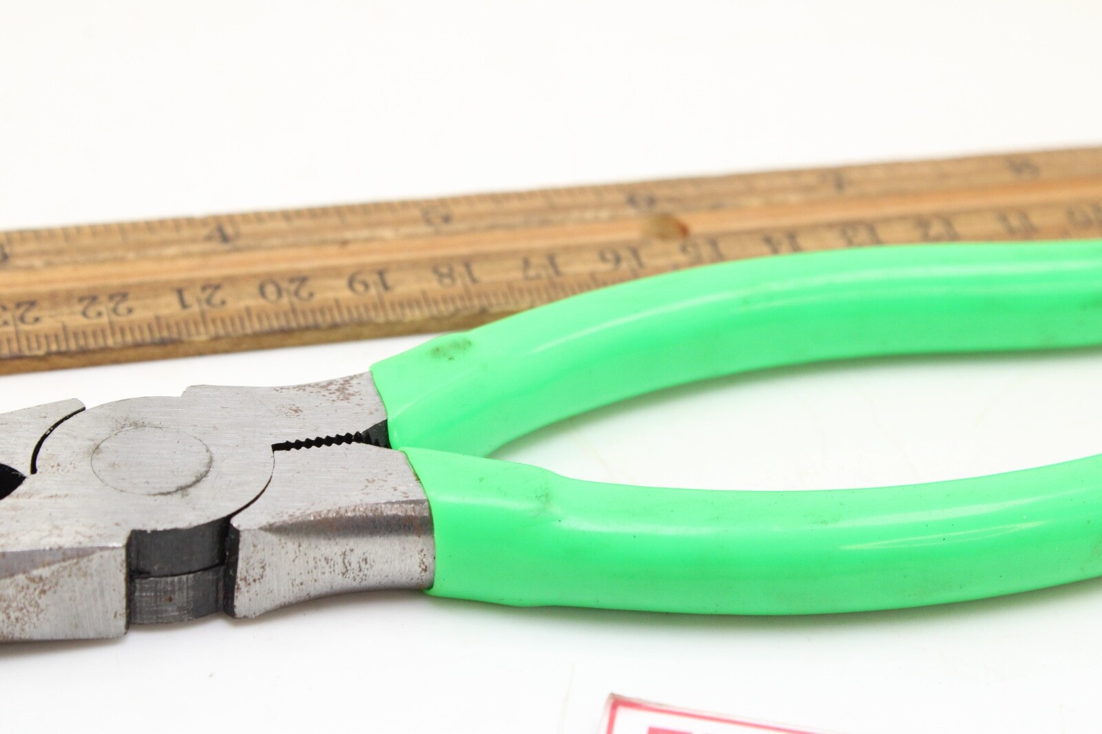 MAC Tools P301832G 7″ Green Rubber Handle Cutters Linesman Pliers USA