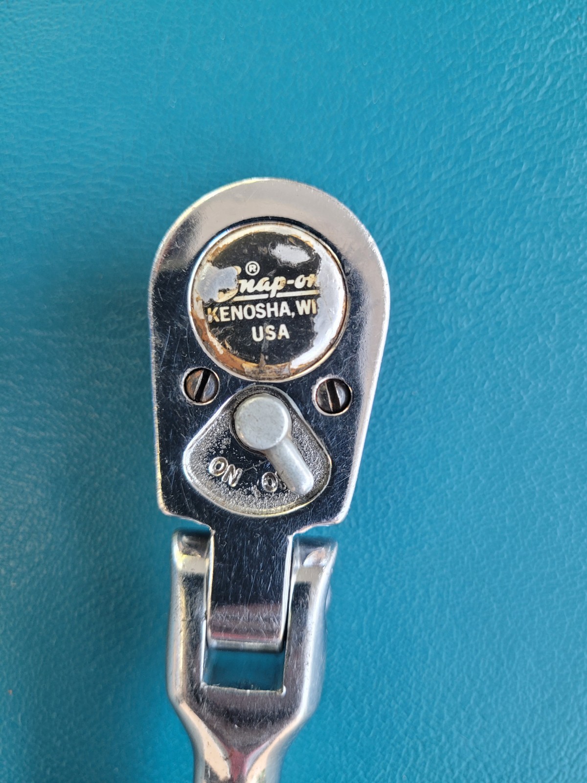 Snap-On Ratchet 3/8″ Drive 11″ Standard Grip Flex Head. F711A