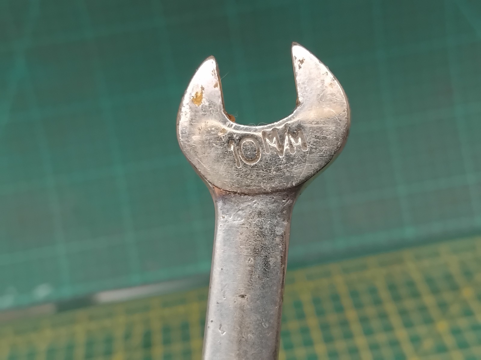 2 x Britool open ended metric spanners 8mm x 9mm/10mm x 11mm LT22189-LL