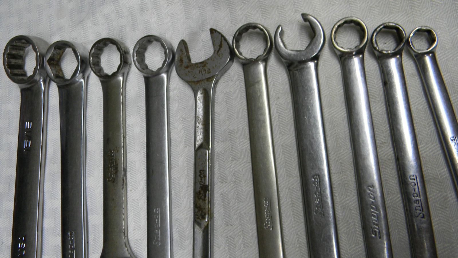 SNAP-ON 10PC LOT MIX MATCHED SAE 6/12PT OPEN-END/COMBINATION WRENCHES