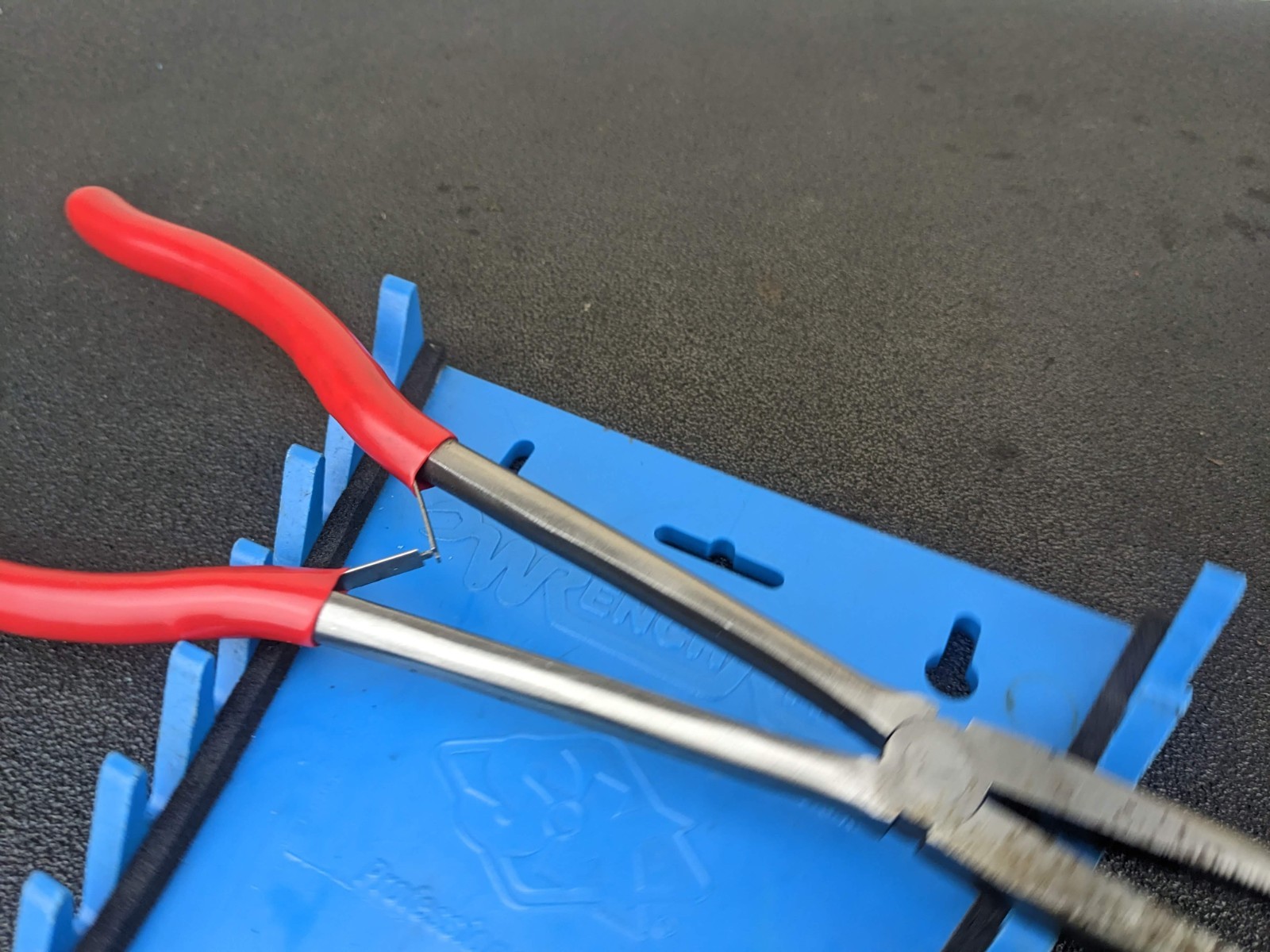 #bm381 Mac Tools P301787 11″ x 1/4″ Red Gripping Hose Pulling Pliers USA