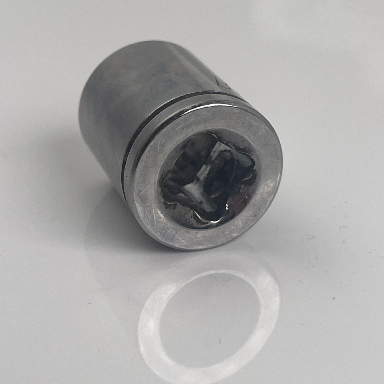 Blue Point by Snap-on 3/8″ Drive 6 Point Shallow SAE Chrome Socket BLPS3858 5/8″