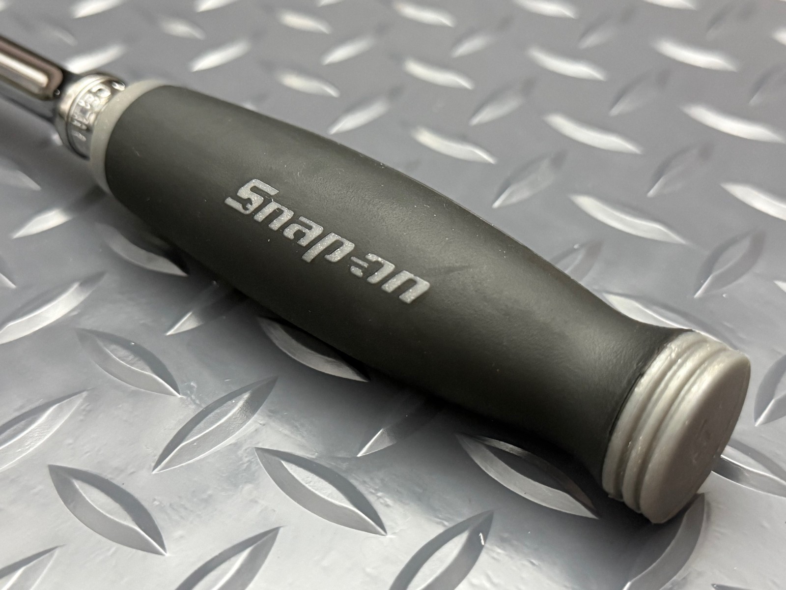 Snap-on Tools 3/8″ Drive Gray Soft Grip LONG Fixed Head Ratchet FHL80DT USA NEW