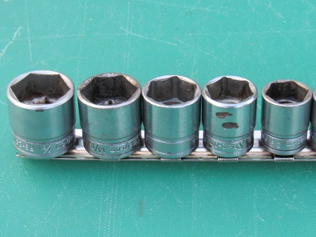 SNAP-ON 211FSY 3/8″ DRIVE 11PC SAE 6PT SHALLOW SOCKET SET 1/4″ – 7/8″ UNDERLINE