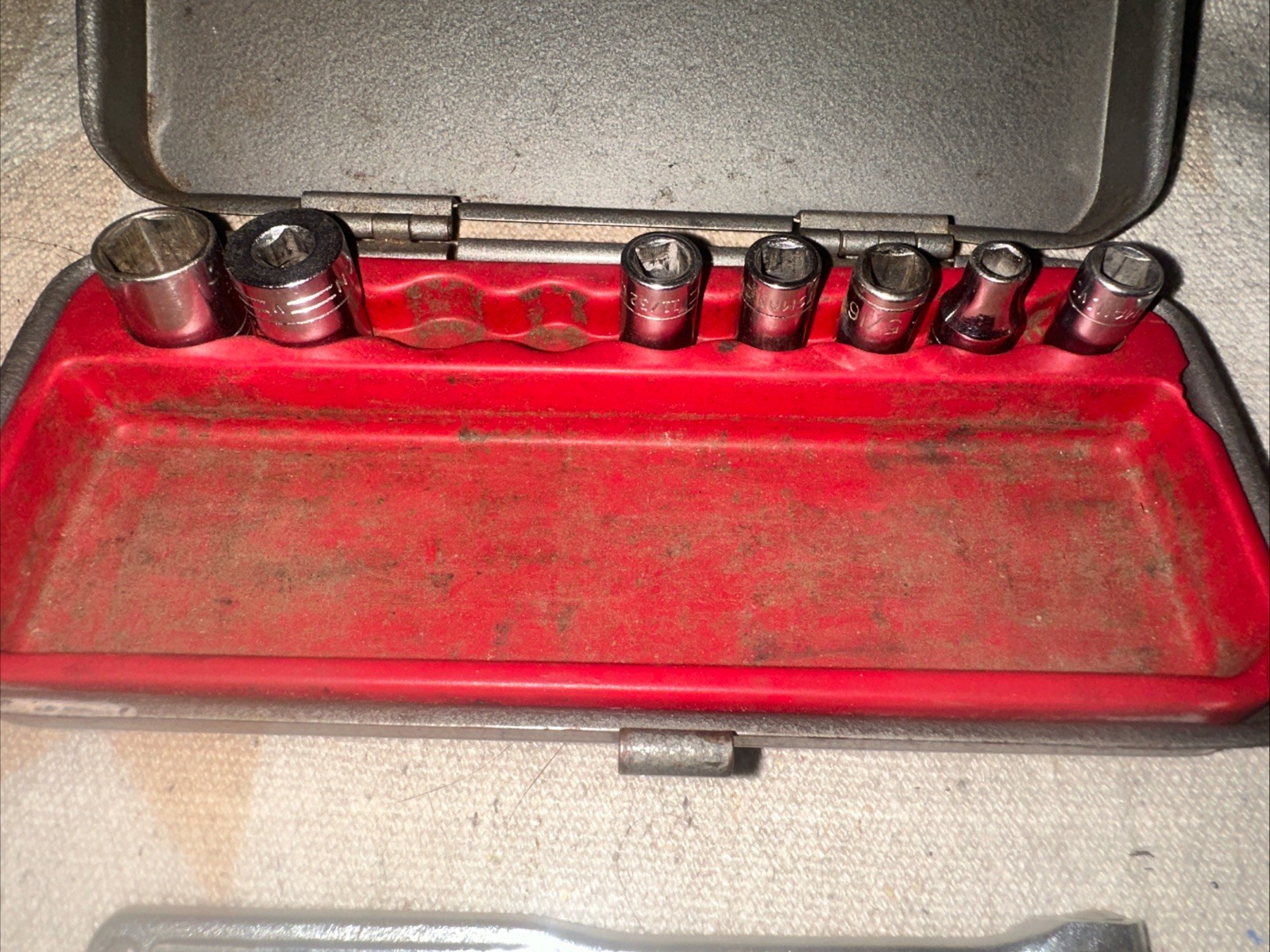 Craftsman Vintage 1/4 Drive Socket Set, Metal Box Original Condition