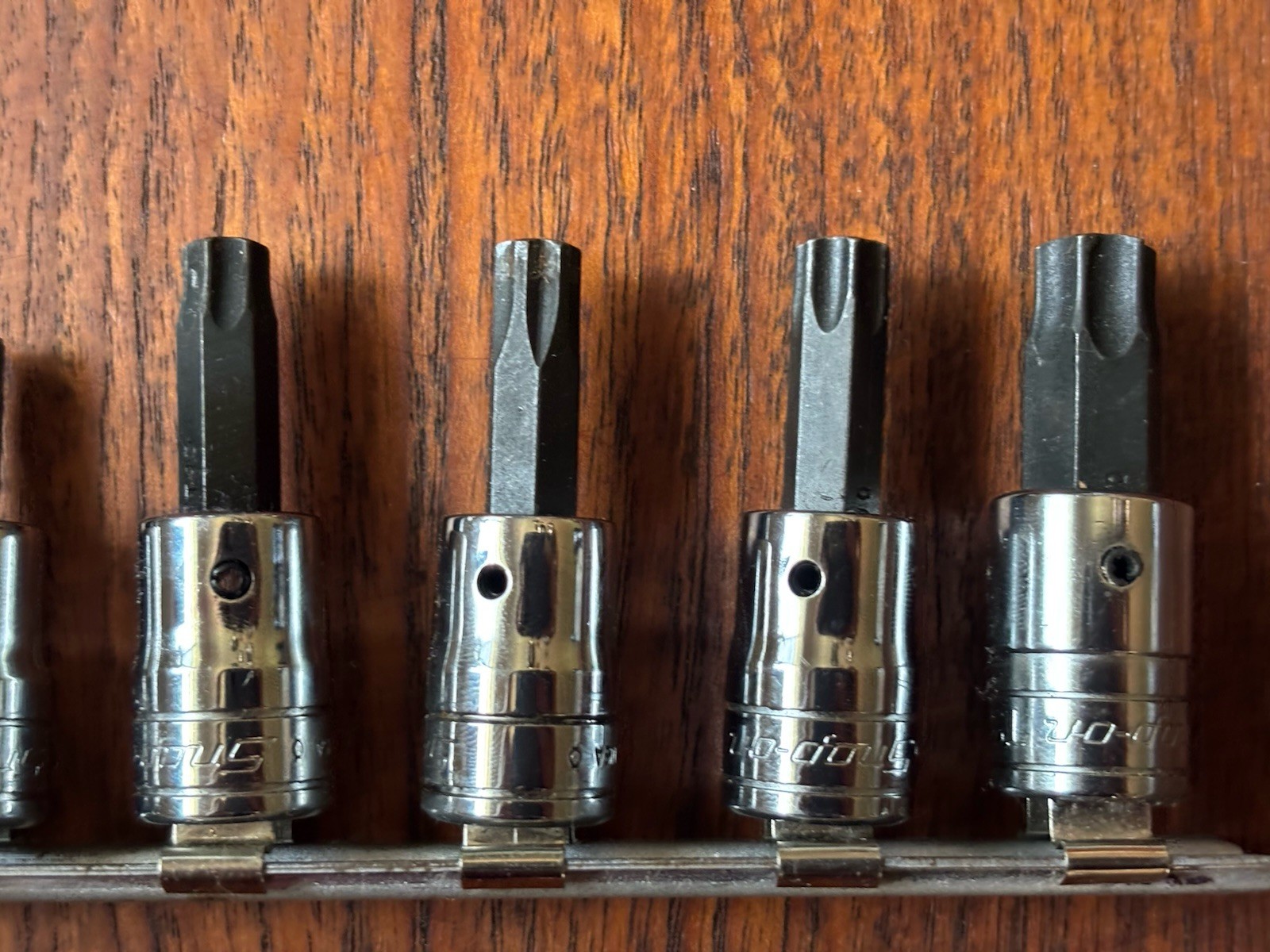 Snap-on 3/8″ Drive 7pc TORX Bit Standard Socket Set T27 T40 T45 T50 T551