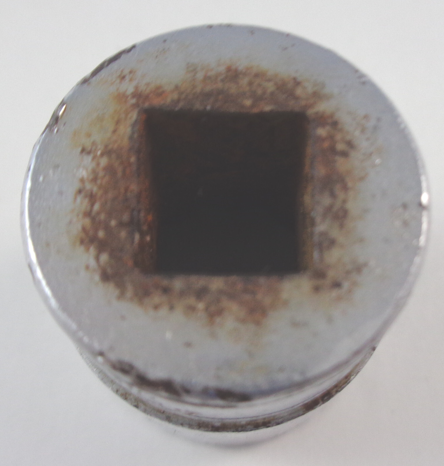 Snap-on USA F18M 3/8″ drive 18mm metric 12 point shallow chrome socket