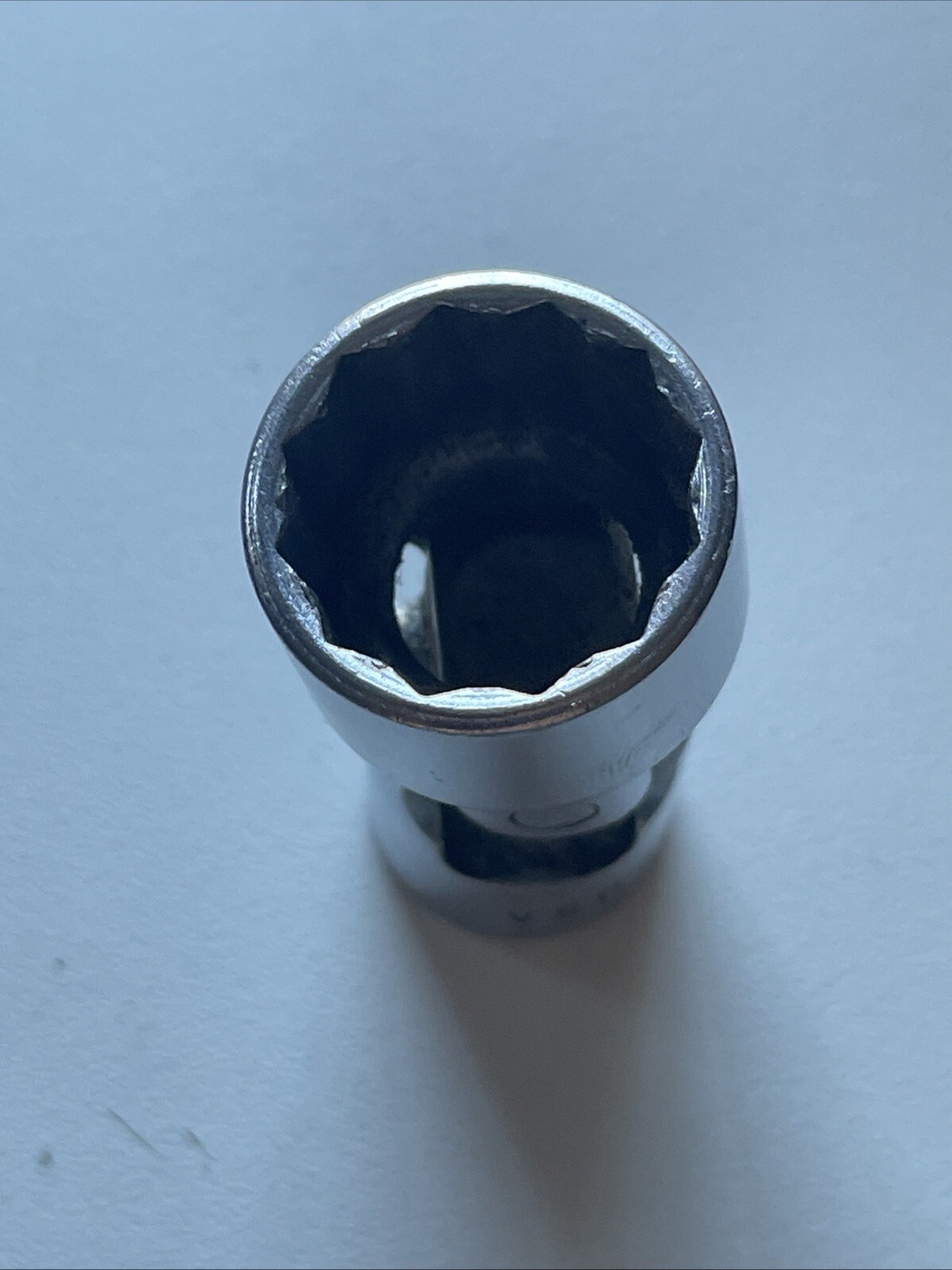 Snap-On Tools USA 3/8″ Drive 12 Point SAE 11/16″ Universal Swivel Socket FVU22