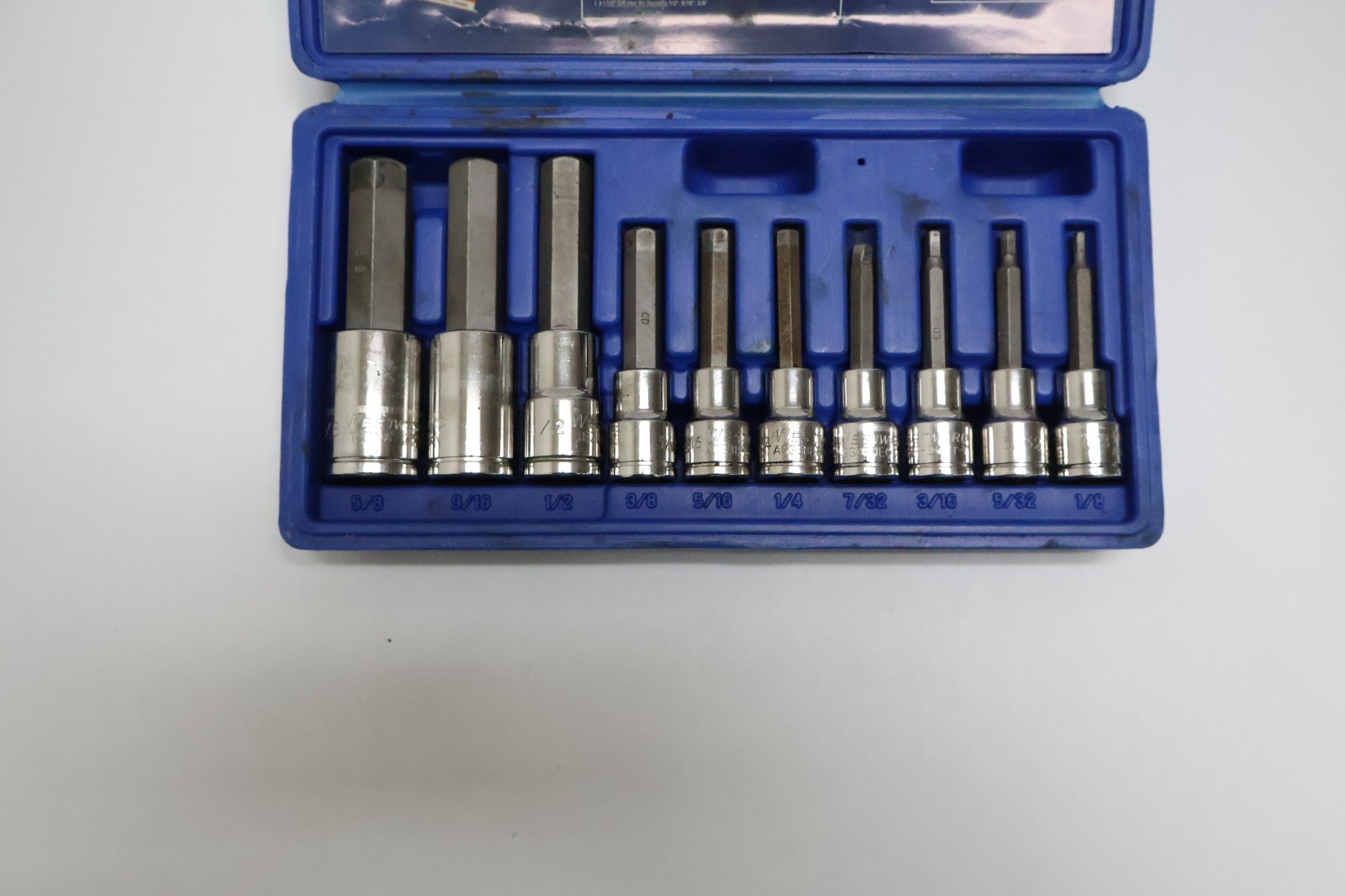 Westward 1EZJ3 10 Piece SAE Hex Bit Socket Set 3/8″ and 1/2″ Drive with Case