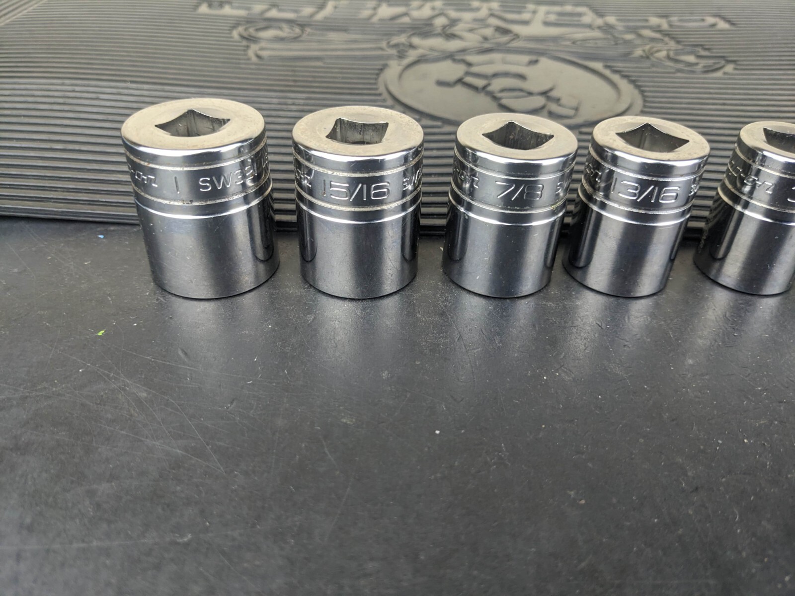 #av827 Snap-On Set 1/2″ Drive Socket Set 9/16″ to 1” SAE SW Series 12 Point