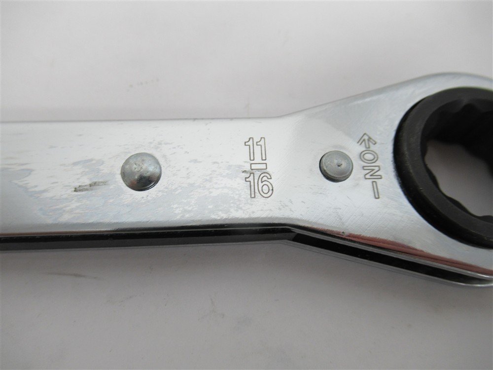 5/8″ x 11/16″ Double Box End Ratcheting Wrench , 12 Pt
