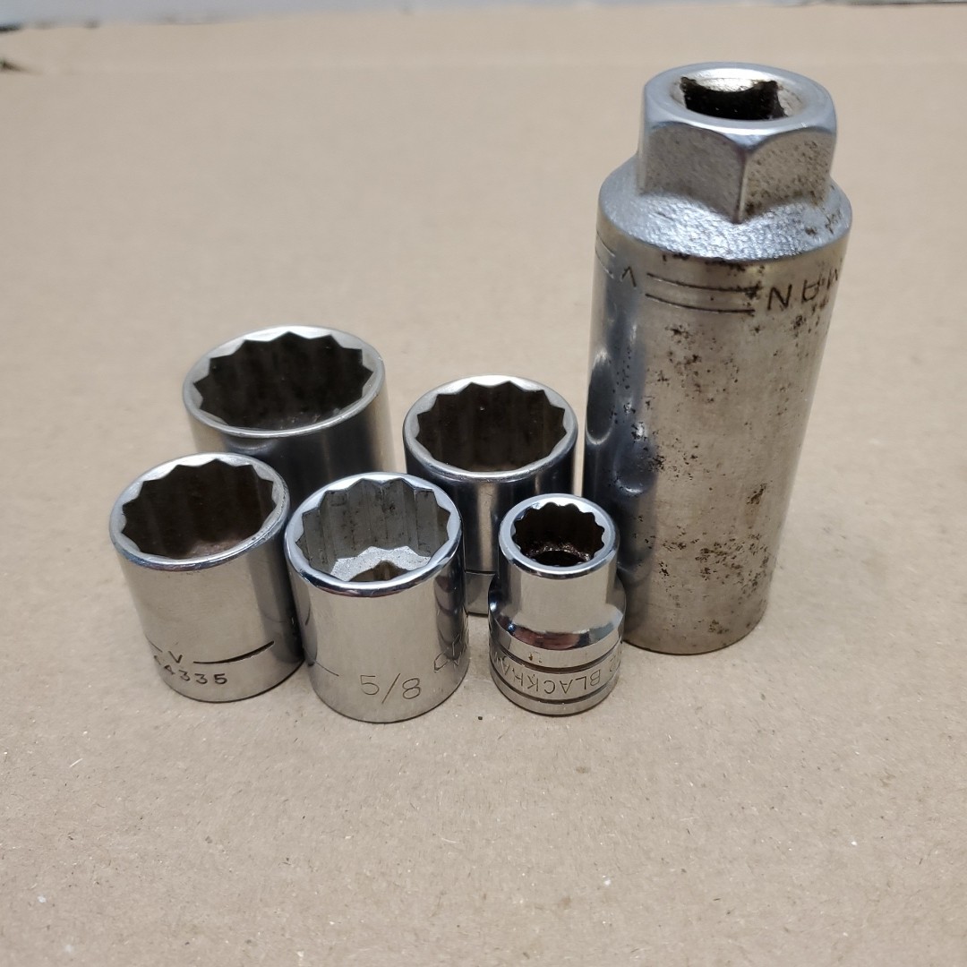 Mixed Lot of 14 Craftsman Blackhawk and SK sockets see pictures