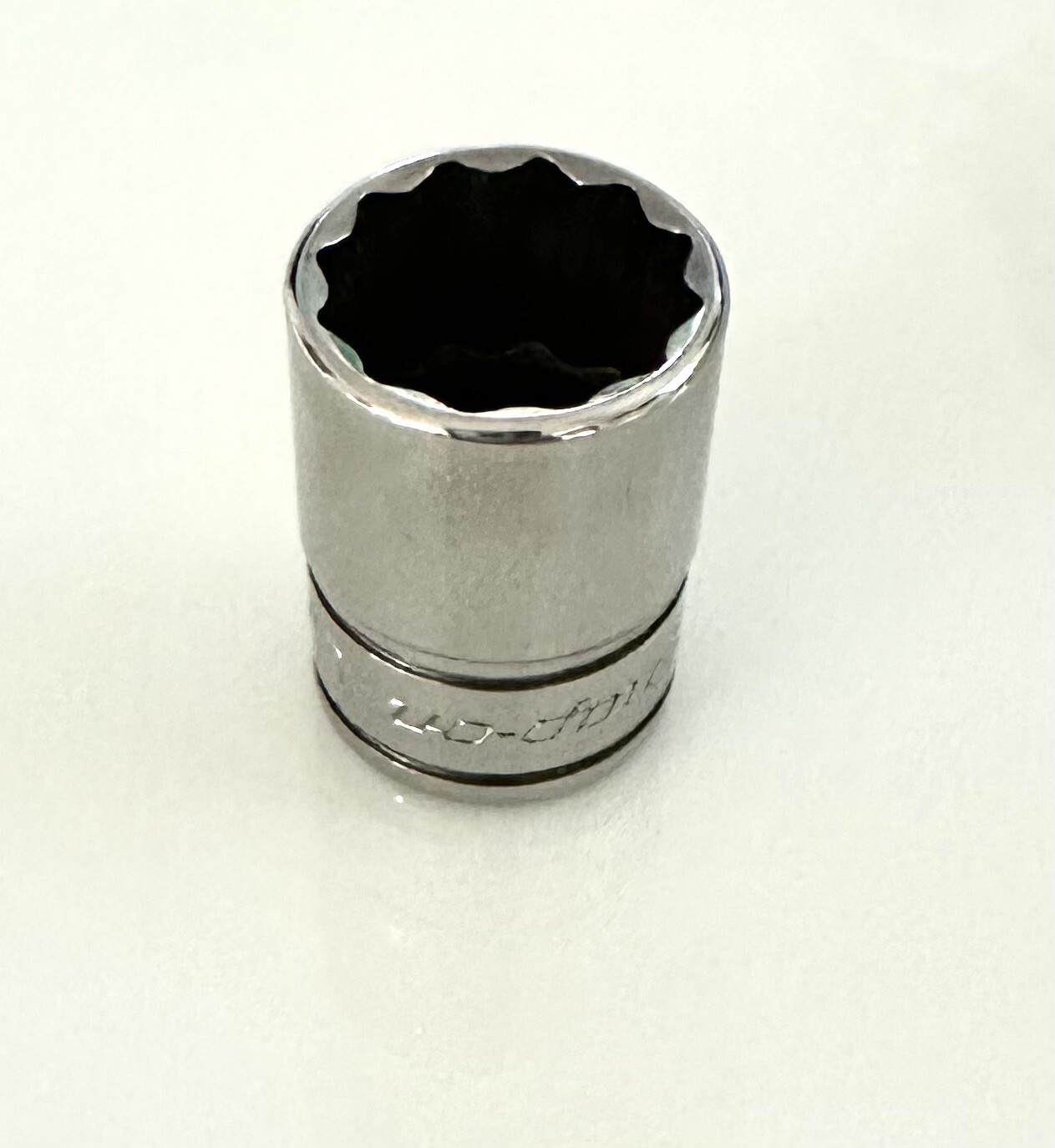 New 5/8″ socket 3/8″ drive SNAP-ON F201 Made In The USA