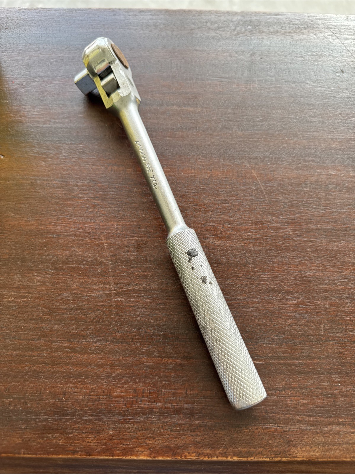 77JA Action Thorsen 3/8″ Ratchet Open Gear Head Knurled Handle USA VTG Round EUC