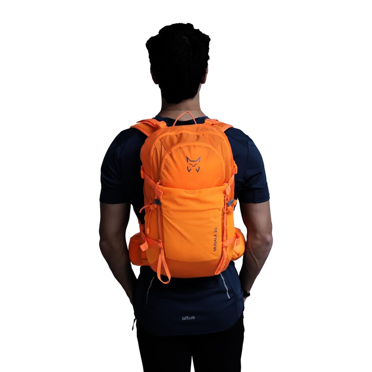 Mochila daypack 20L. C NARANJA T U
