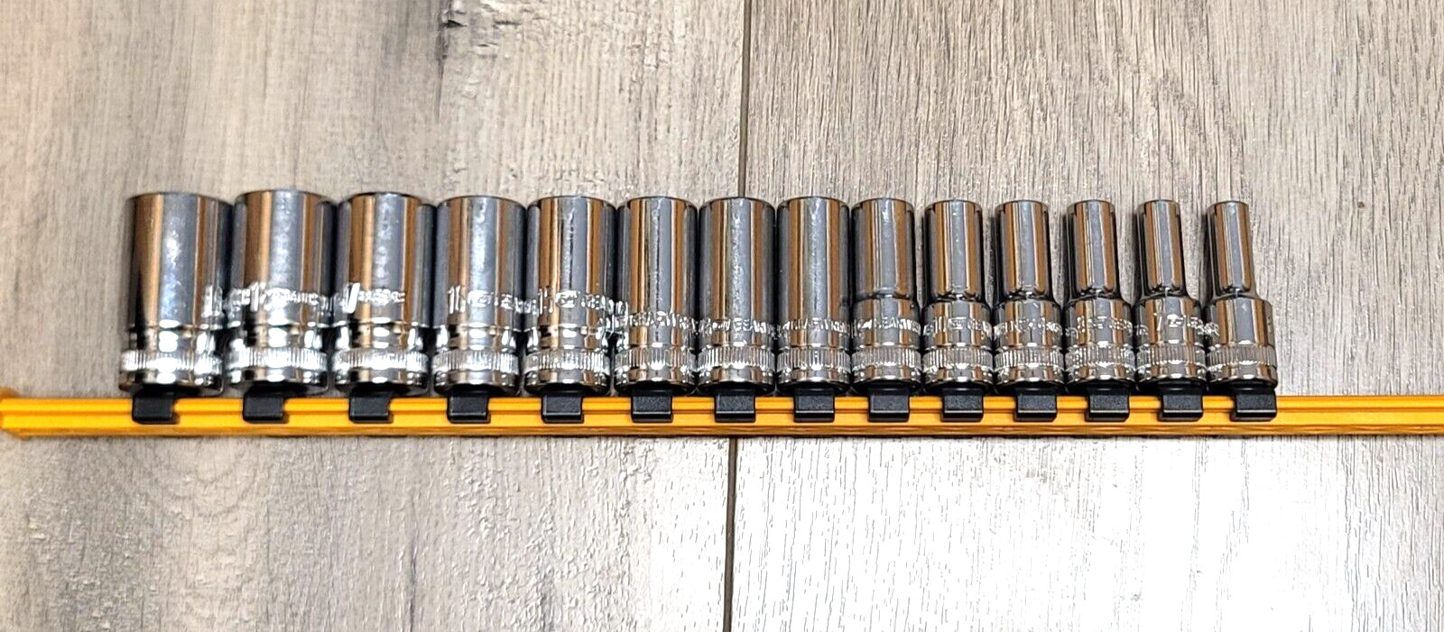 Gearwrench 14 Piece 3/8″ Drive, 6 Point Mid Length Socket Set, Metric #80554S-06
