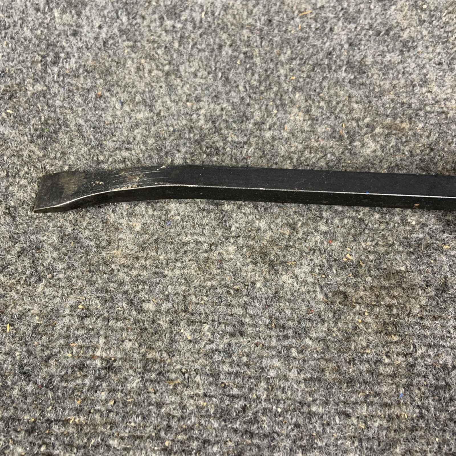 Matco Tools PBB12C 12″ Curved Tip Striking Handle Pry Bar Blue USA