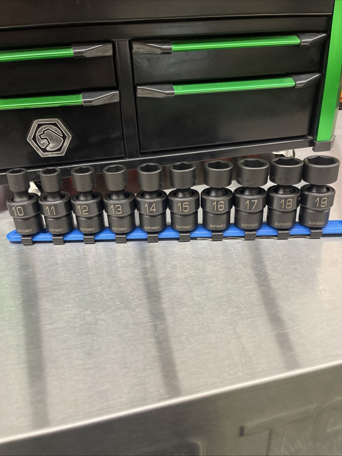 NEW! Matco Tools SBUPM106V 10pc 3/8″ Dr Metric 6 Pt ADV Swivel Impact Socket Set