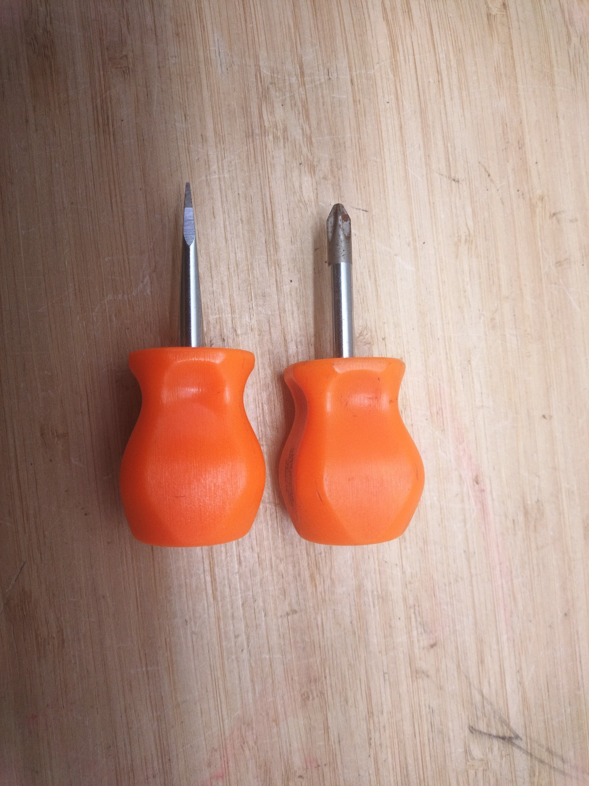 Snap On 2 Pc Screwdriver Set Hard Orange Handles USA SDDP22, SDD1