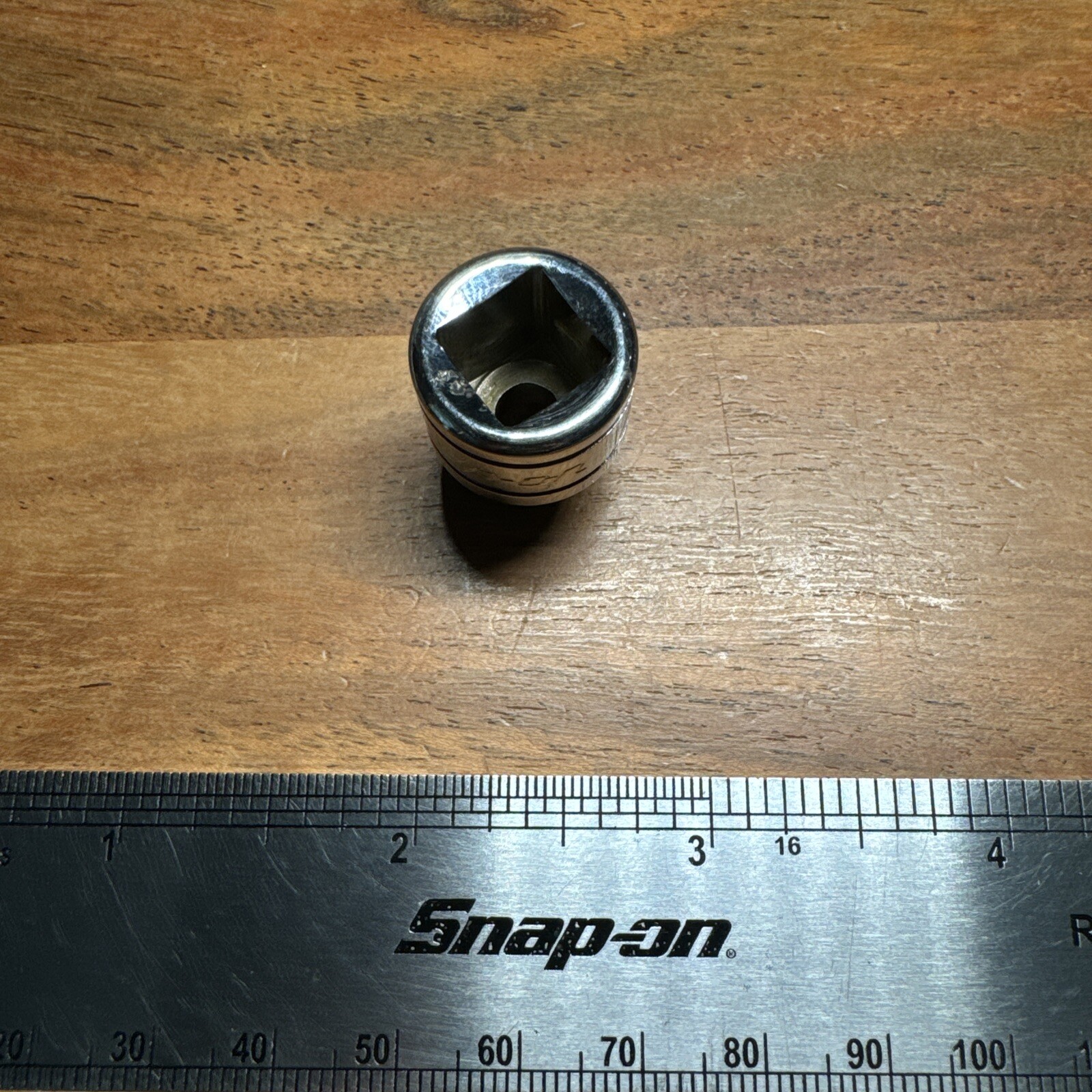Snap On 3/8″ Drive 1/4 Sae Shallow 6 Point Chrome Socket FS081