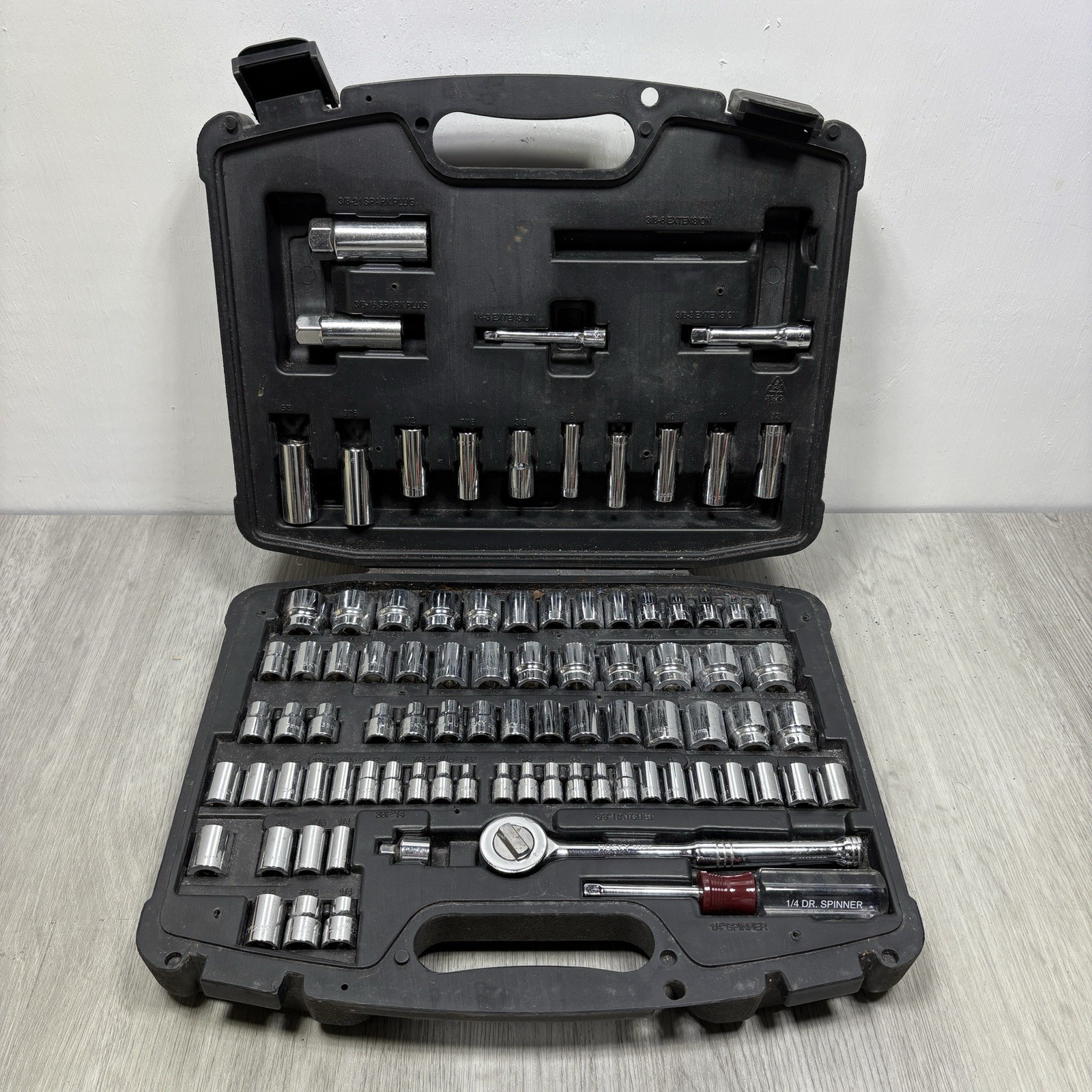 Large Huskey Socket Set Missing one adapter otherwise Complete Good Shape